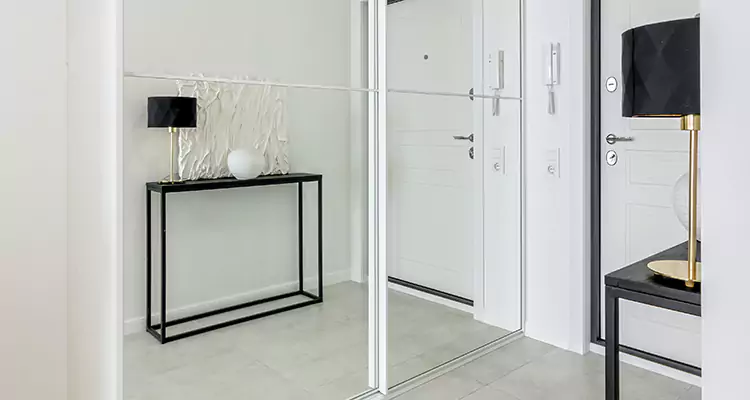 Mirrored Bifold Closet Doors Repair in Pinewood, FL