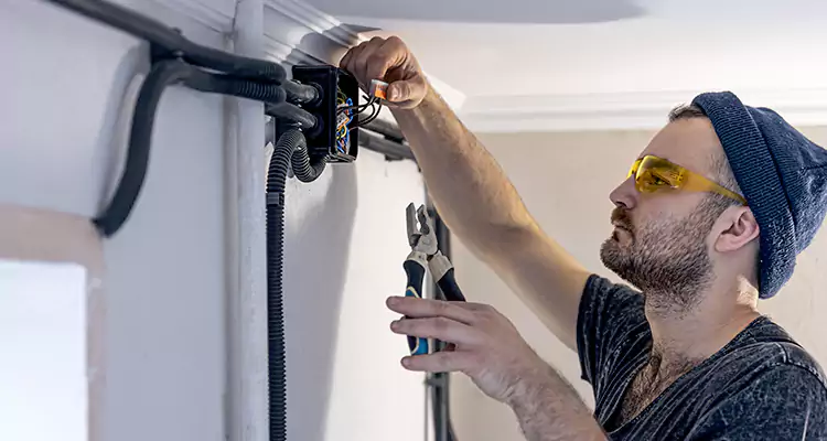 Garage Door Opener Cable Repair in Pinewood, FL