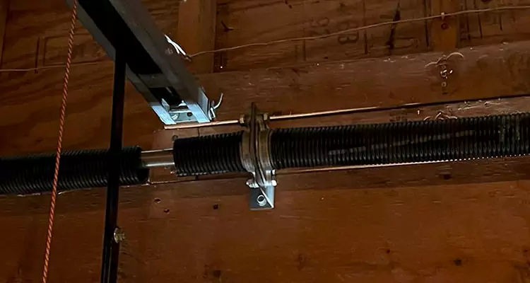 Garage Door Lift Cable Replacement in Pinewood, FL