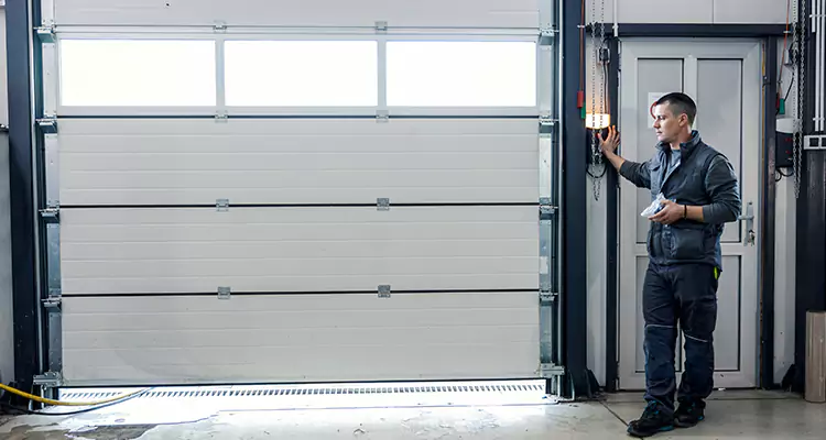 Modern Overhead Door Repair in Pinewood, FL