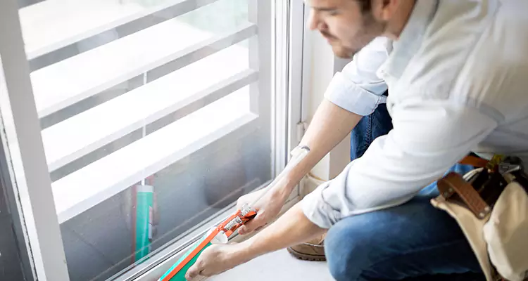 We fix All type of Sliding Door in Pinewood, FL