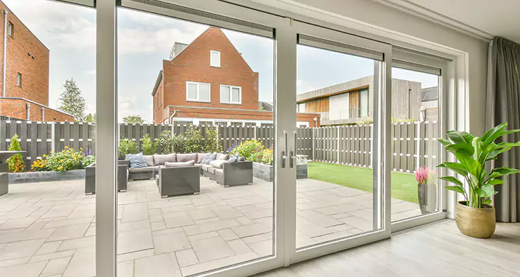 Best Sliding Screen Door Replacement Company in Pinewood, FL