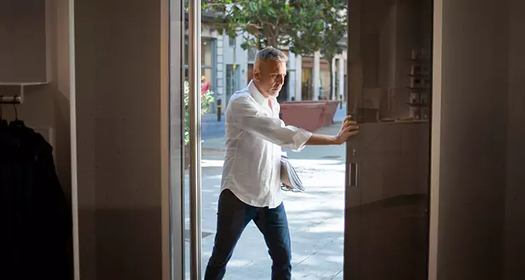 Track Cleaning and Repair for Stuck Doors in Pinewood, FL