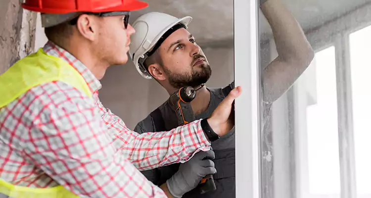 Sliding Patio Door Sticking? Expert Repair in Pinewood, FL.